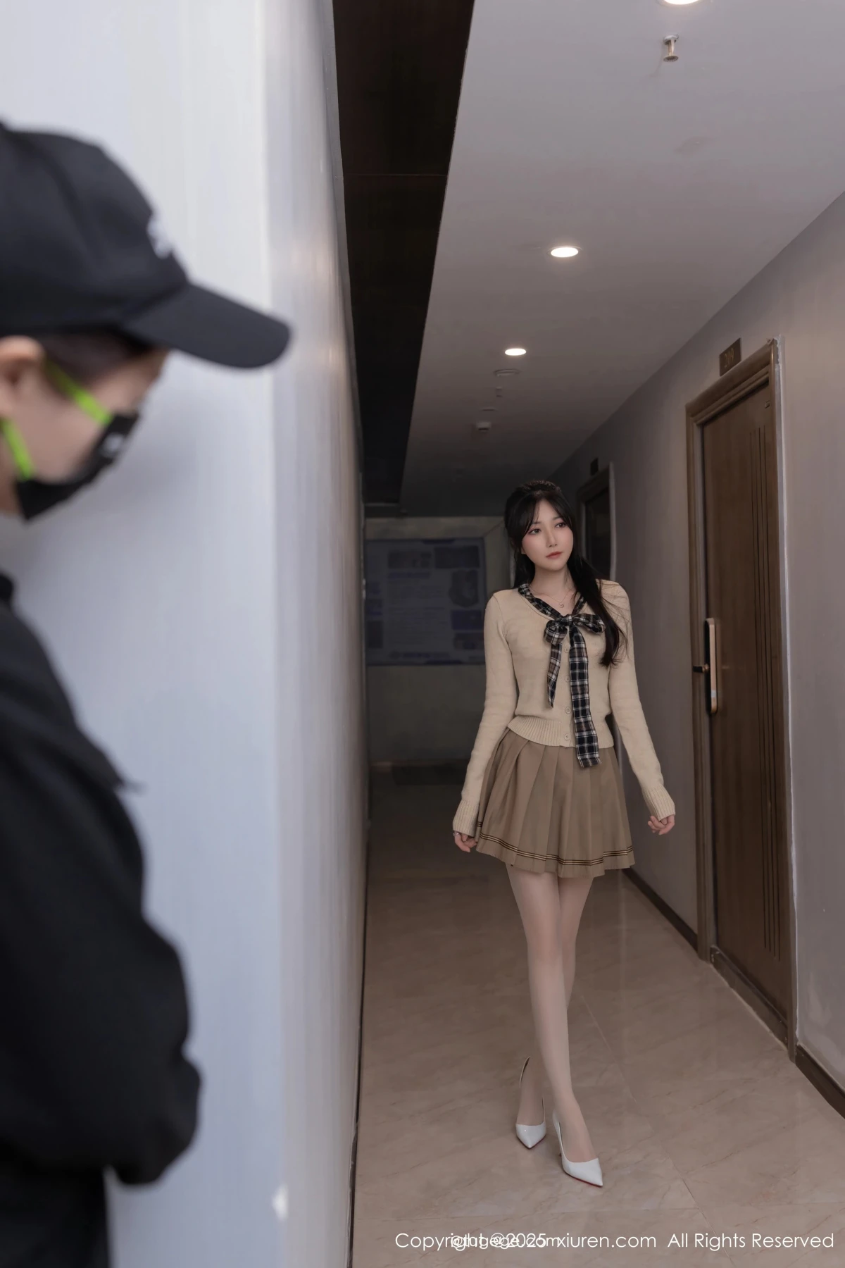 [秀人网] 2025.03.07 No.9988 鱼子酱Fish、秀人旗下#[82P]-002