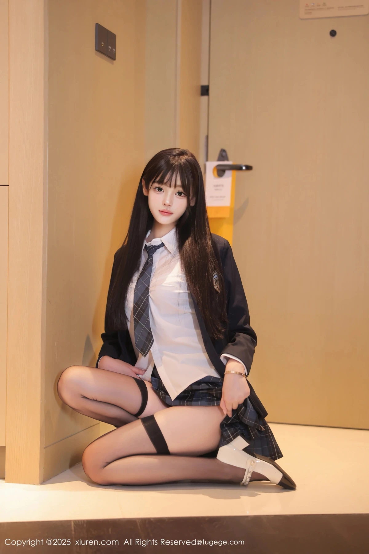 [秀人网] 2025.02.08 No.9853 余安安、秀人旗下#[85P]-006