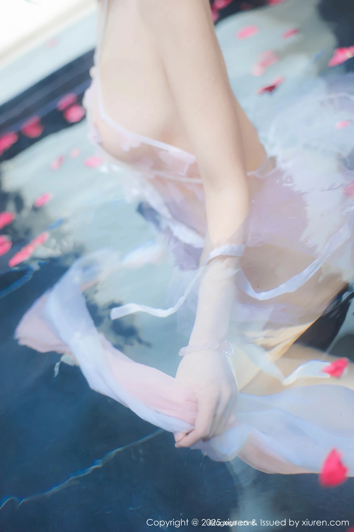 [秀人网] 2025.01.17 No.9778 桃妖夭、秀人旗下#[102P]-009