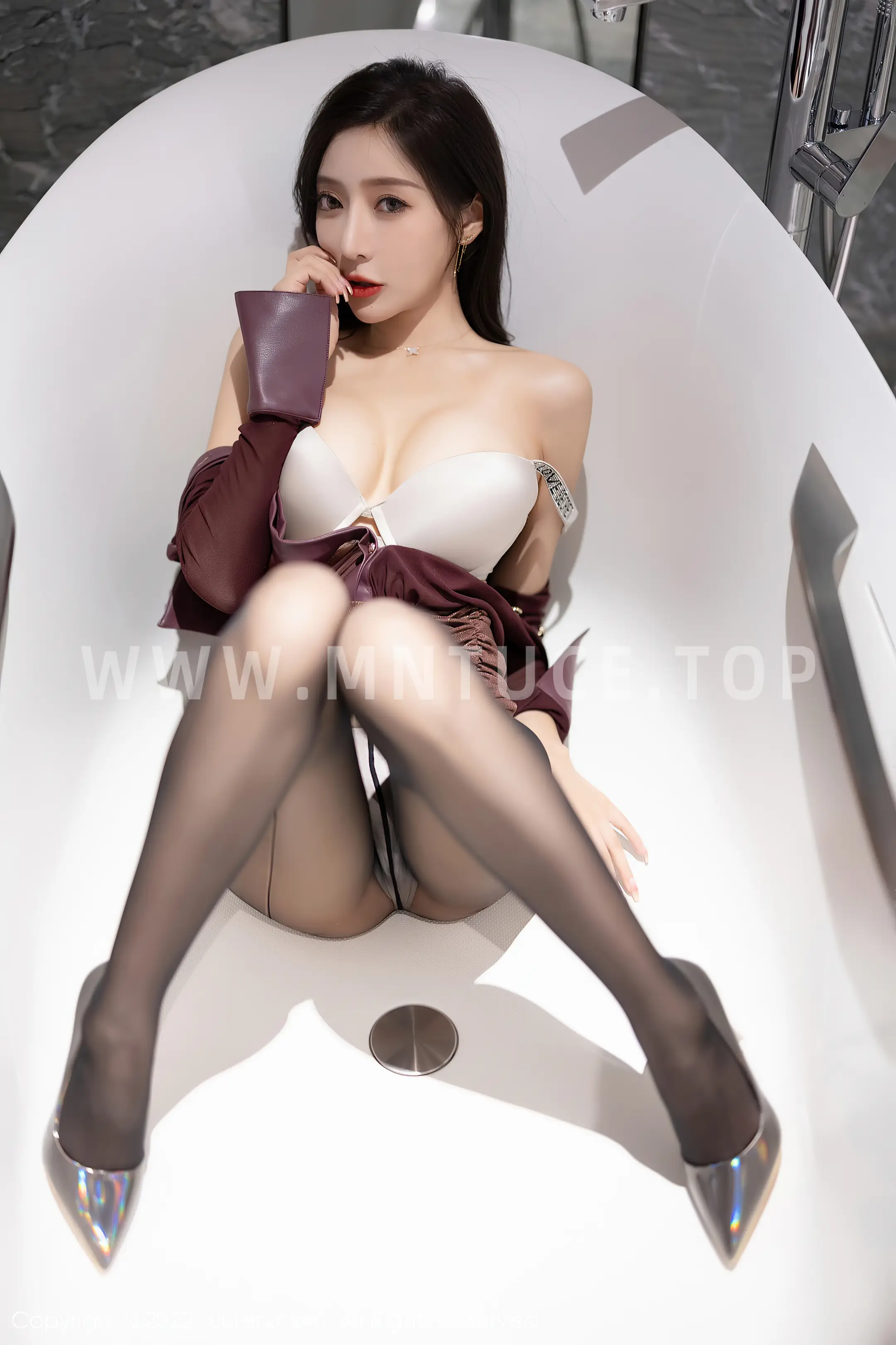 [Xiuren秀人网] 2022.10.13 NO.5707-063