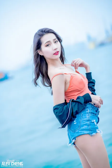 [街拍丝足] NO.023 長腿美模Anita 竹萱 性感外拍 #街拍丝足、美足#[44P]-015