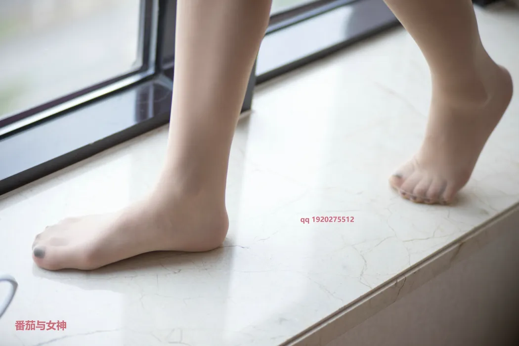 [街拍丝足] NO.034 木子的小包裙 #街拍丝足、美足#[97P]-080