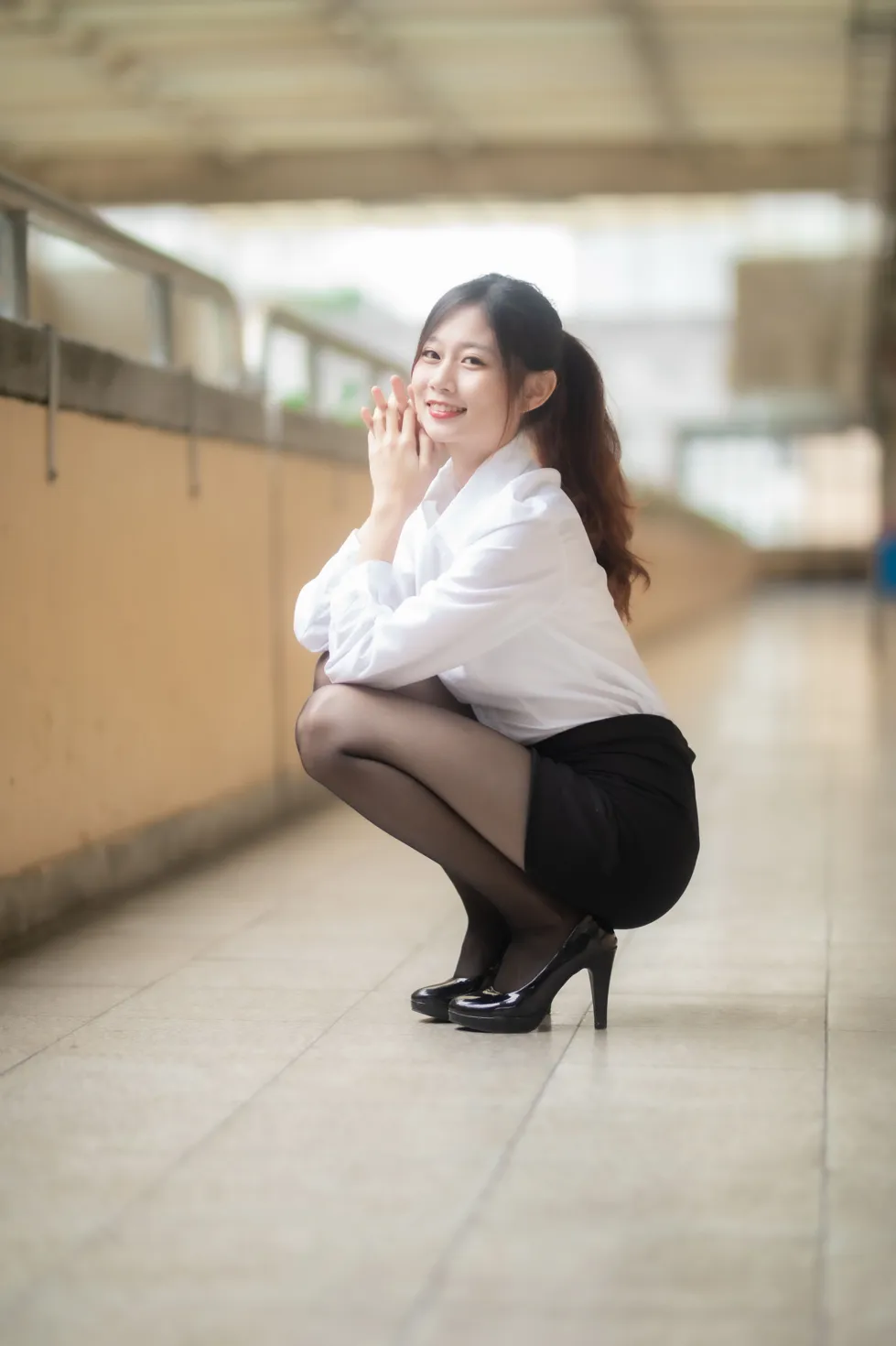 [街拍丝足] NO.128 Dolly Liu OL黑丝高跟美腿 #街拍丝足、美足#[31P]-009