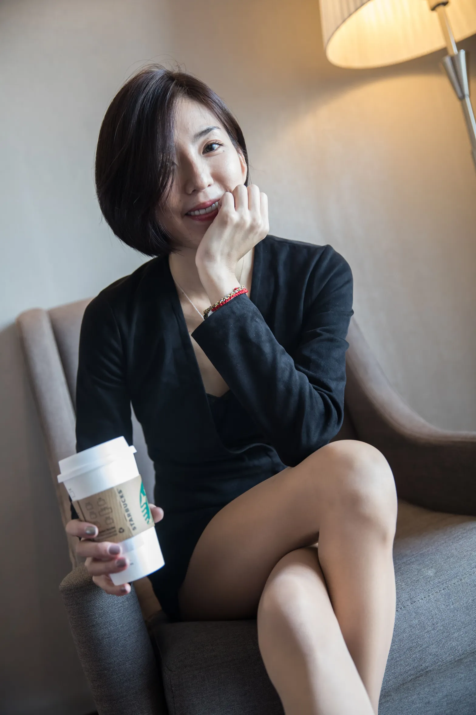 [街拍丝足] NO.120 酒店骨感美女肉丝高跟 #街拍丝足、美足#[88P]-055