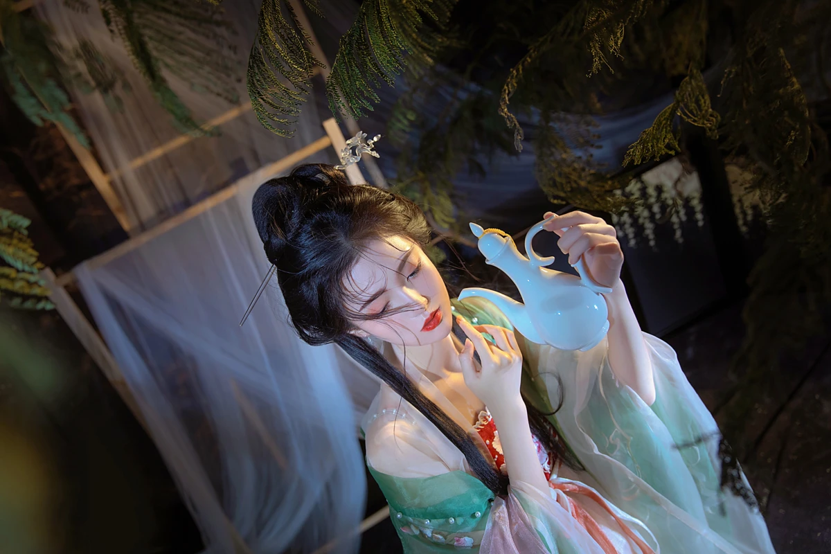 [艺图语]2023.03.09 Vol.3035 庭芜绿#胖琦#[30P]-004