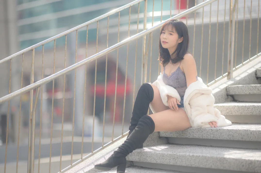 [街拍丝足] NO.215 YoYo 牛仔短裤长靴 #街拍丝足、美足#[109P]-033