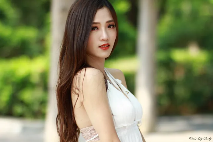[街拍丝足] NO.039 Go Go 白色小禮服 高跟美腿外拍 #街拍丝足、美足#[118P]-006