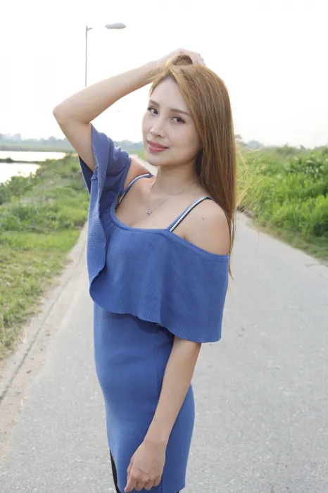 [街拍丝足] NO.094 長腿美模Van Van 香車美腿 高跟美腿外拍 #街拍丝足、美足#[100P]-074