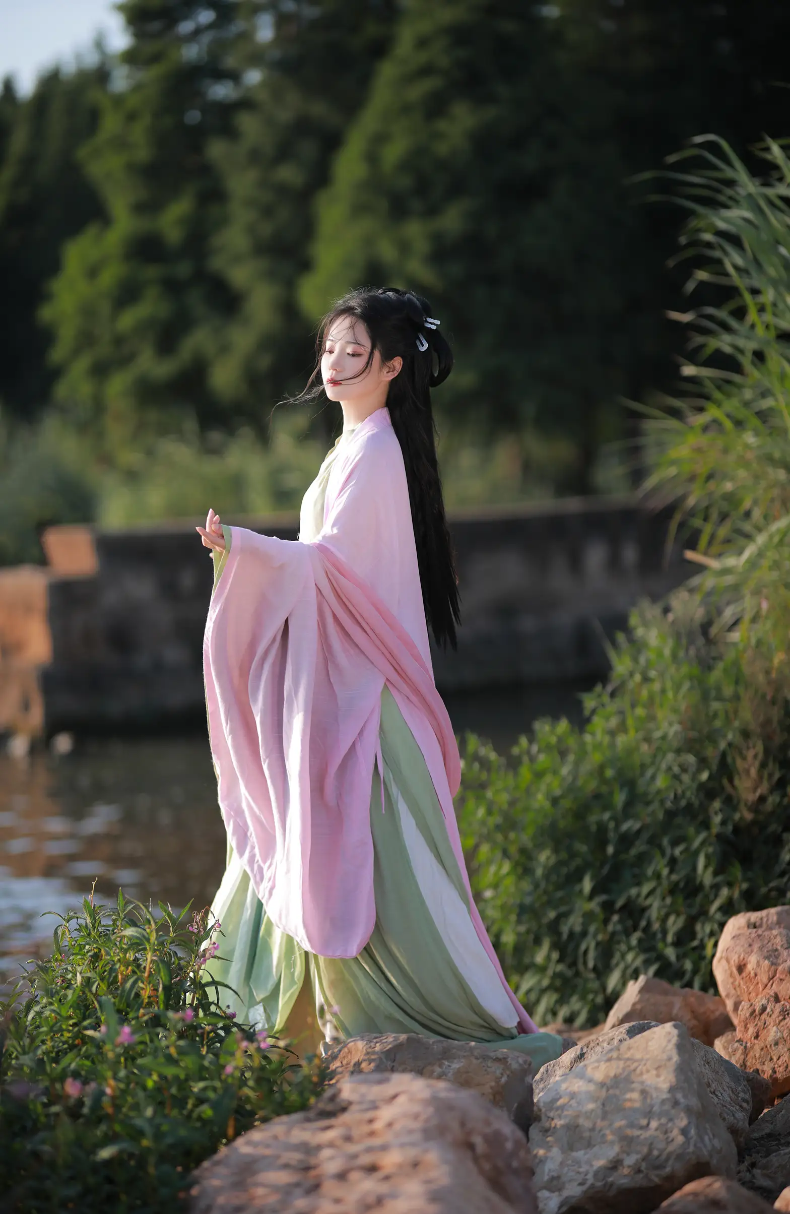 [艺图语] 2022.08.30 Vol.1828-003