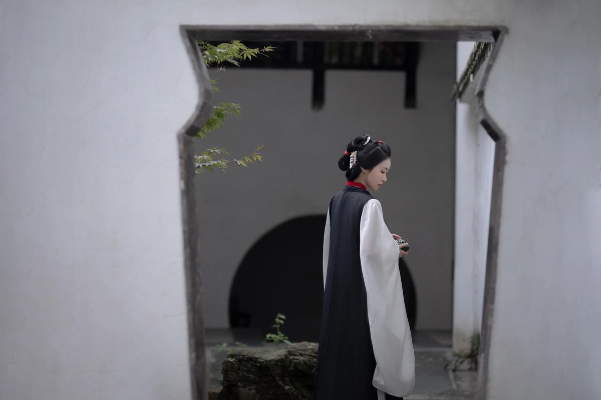 [艺图语]2023.05.20 Vol.3050 晚明#姌Rr#[33P]-025