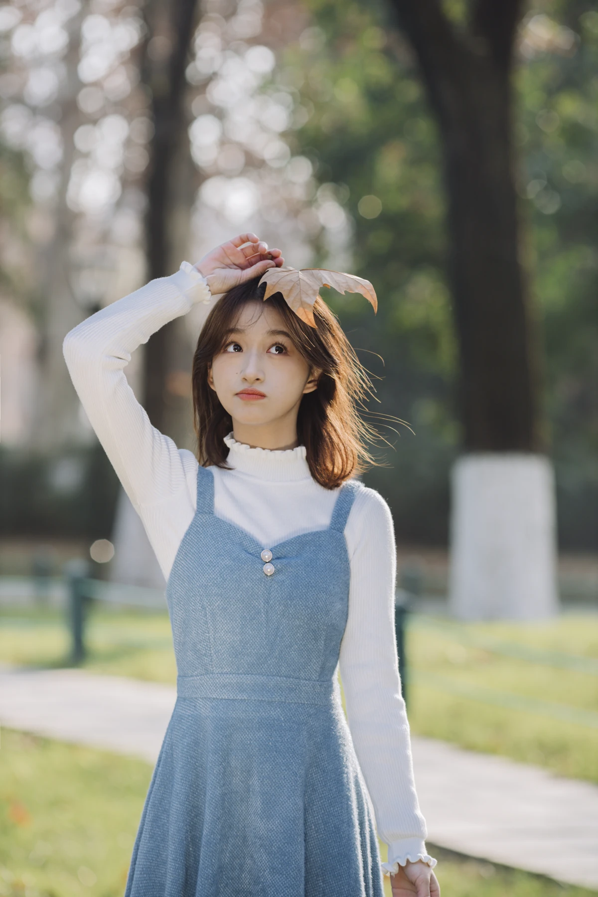[艺图语]2023.01.12 Vol.2899 树林暗光#钰儿#[28P]-015