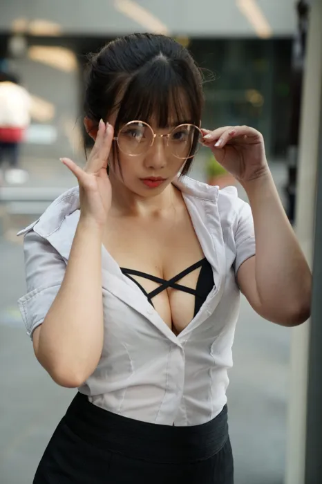 [街拍丝足] NO.078  陈家琳 OL短裙 高跟美腿外拍 #街拍丝足、美足#[100P]-022