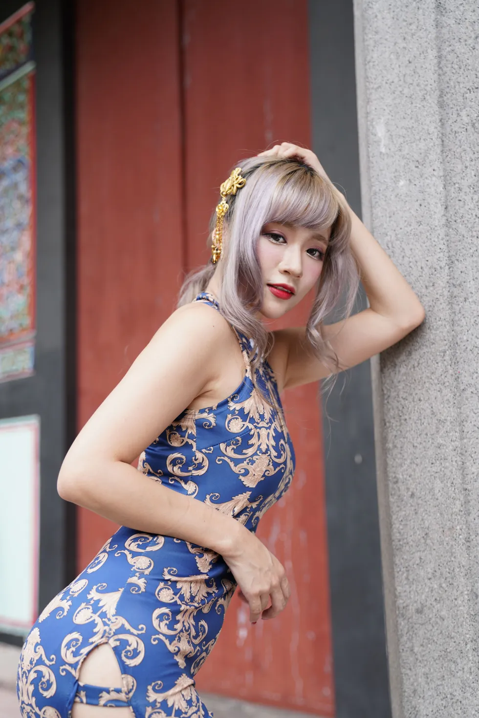 [街拍丝足] NO.149 薛凯云 蓝花短旗袍高跟美腿 #街拍丝足、美足#[125P]-058