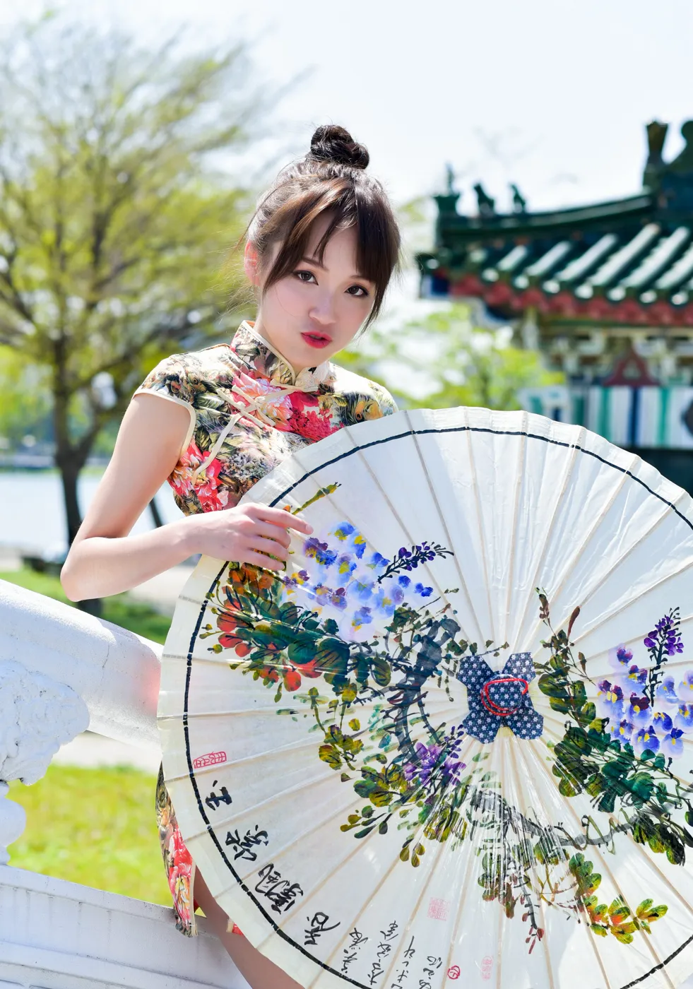 [街拍丝足] NO.189 繆婉瑜 碎花短旗袍高跟美腿#街拍丝足、美足#[68P]-029