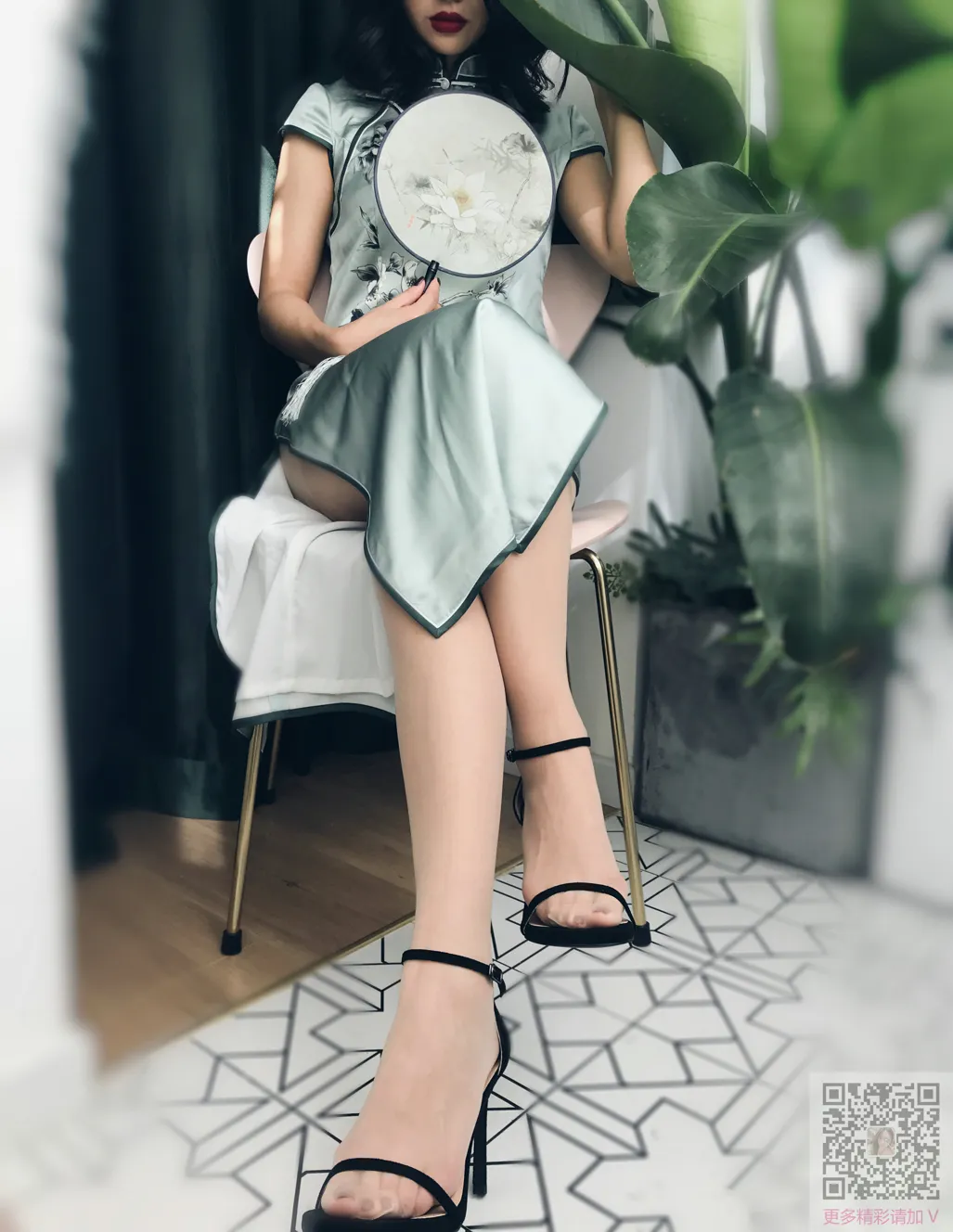 [街拍丝足] NO.115 Nia乔乔学姐居家性感旗袍肉丝 #街拍丝足、美足#[64P]-042