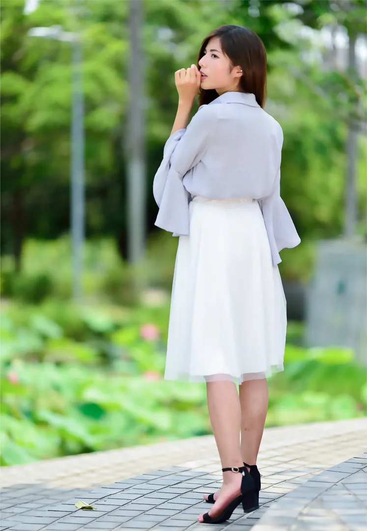 [街拍丝足] NO.145 方唯真 飘逸长裙涼高美腿 #街拍丝足、美足#[184P]-003