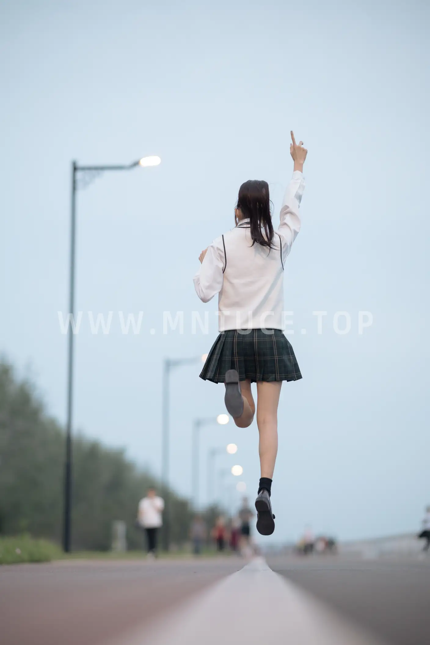 [艺图语] 2022.06.26 Vol.1294-019
