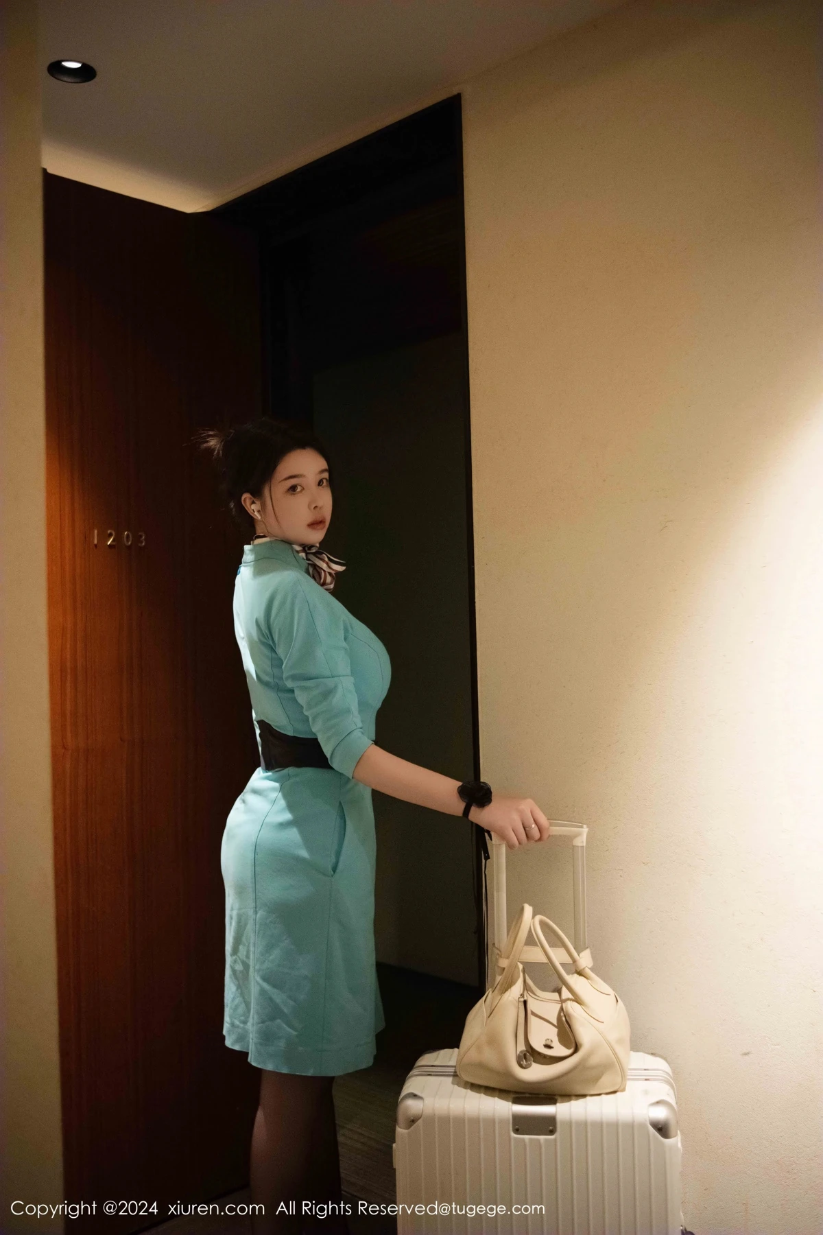 [秀人网] 2024.12.17 No.9609 樱桃小犊子、秀人旗下#[41P]-003