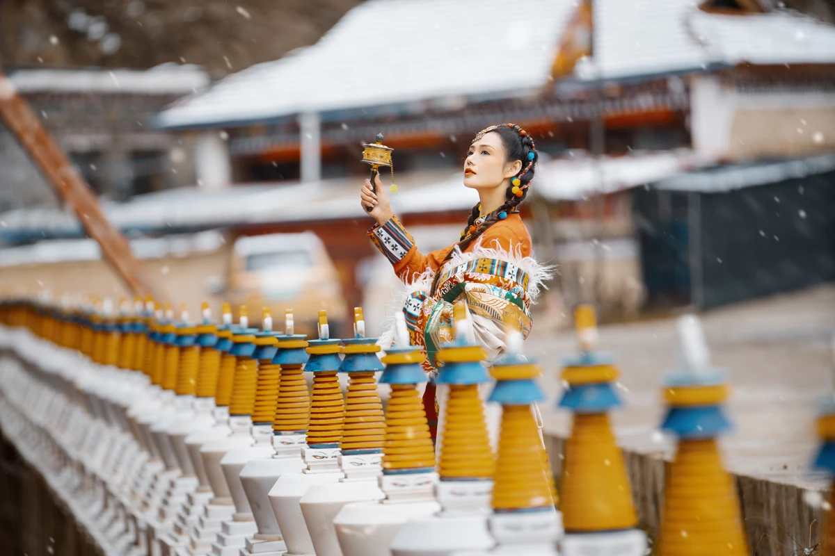 [艺图语]2023.02.08 Vol.3000 下雪天#谢阿玲#[26P]-013