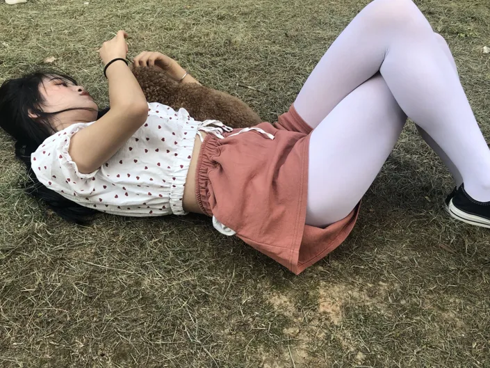 [街拍丝足] NO.007 操场散拍合集 #街拍丝足、美足#[91P]-051