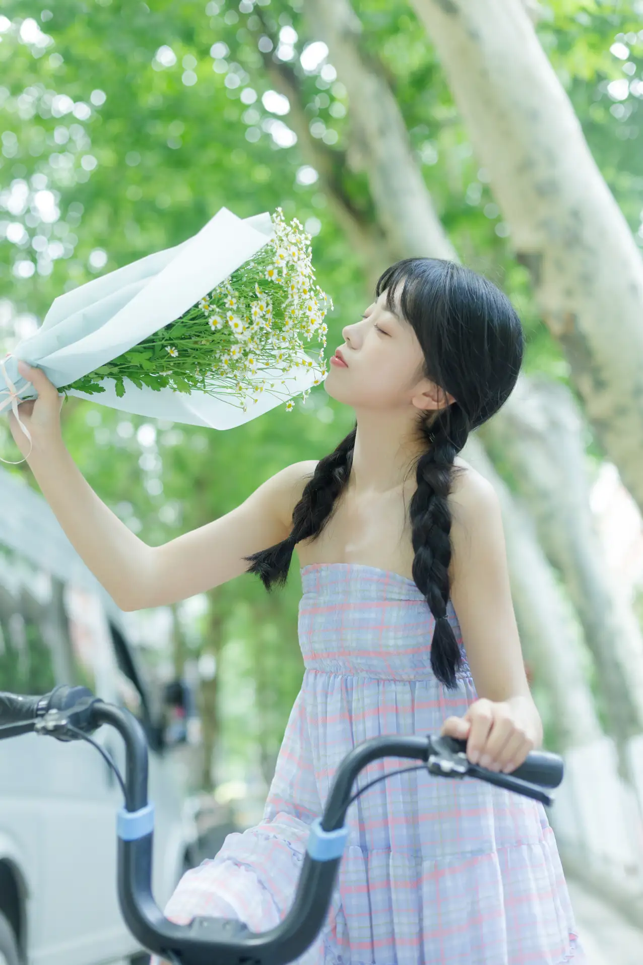 [艺图语] 2022.08.12 Vol.1688-012