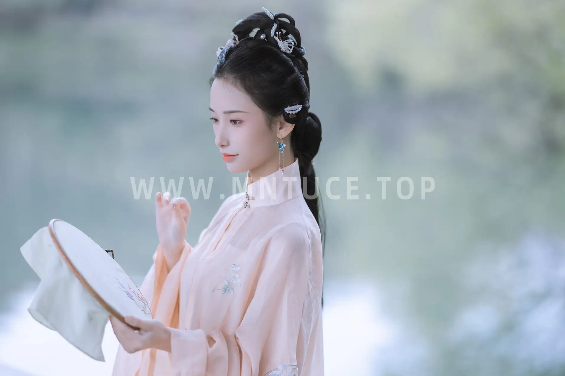 [艺图语] 2022.06.15 Vol.1185-014