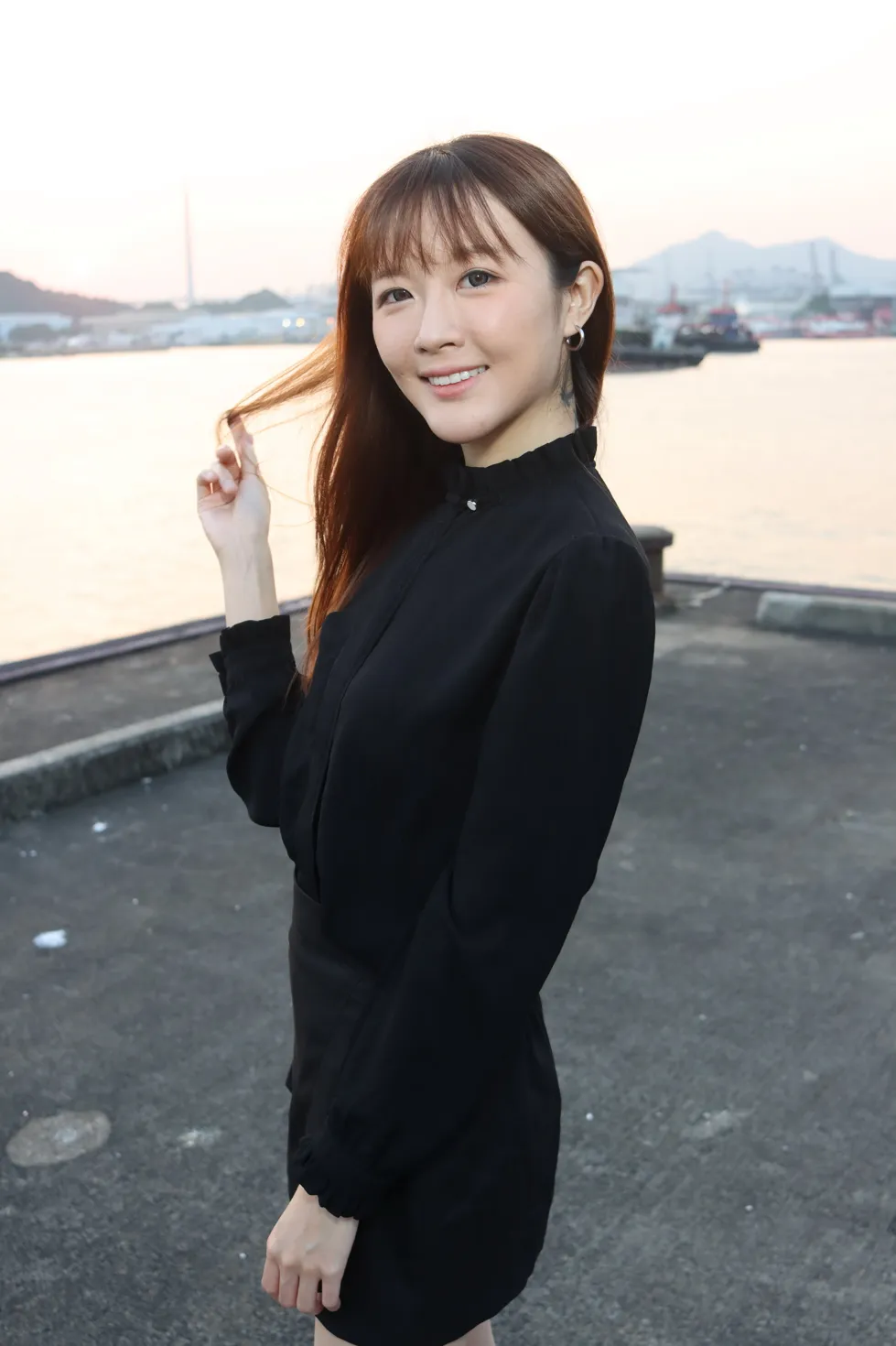[街拍丝足] NO.161 Kiki 短裙丝袜美腿 #街拍丝足、美足#[95P]-073