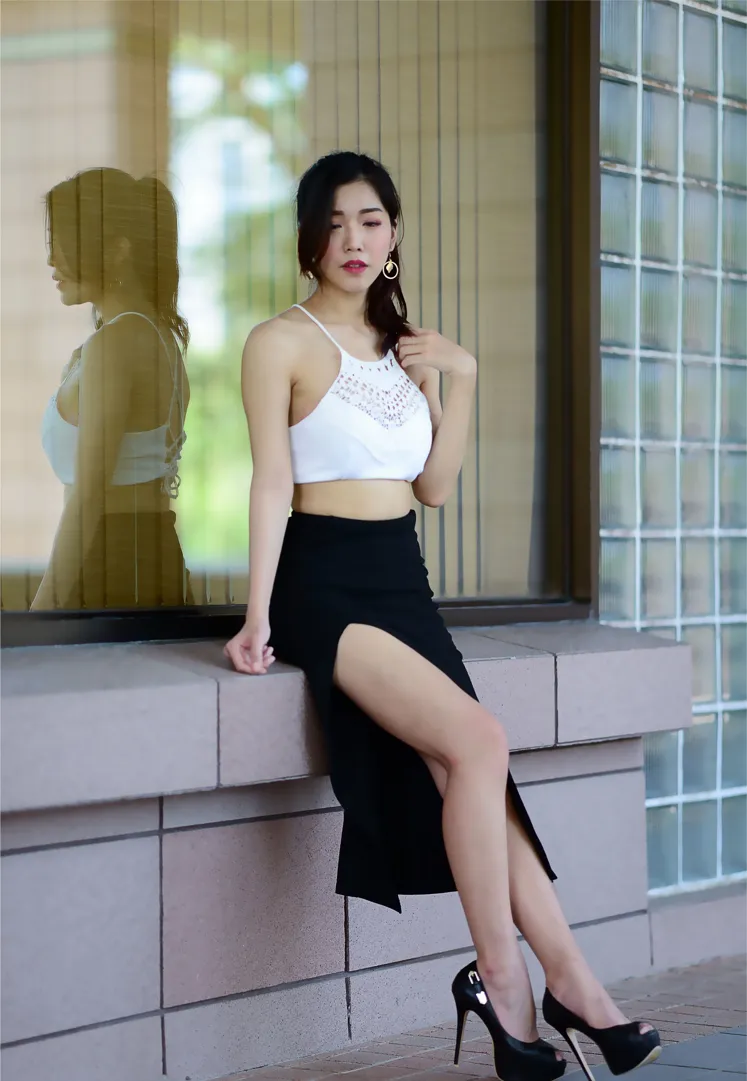 [街拍丝足] NO.162 莎莎 露肚高叉长裙高跟美腿 #街拍丝足、美足#[122P]-079