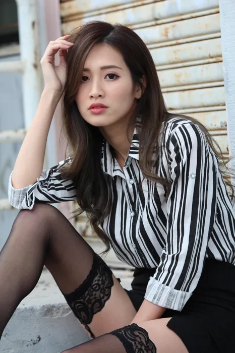 [街拍丝足] NO.025 长腿美模 张筱 性感黑丝外拍 #街拍丝足、美足#[93P]-047