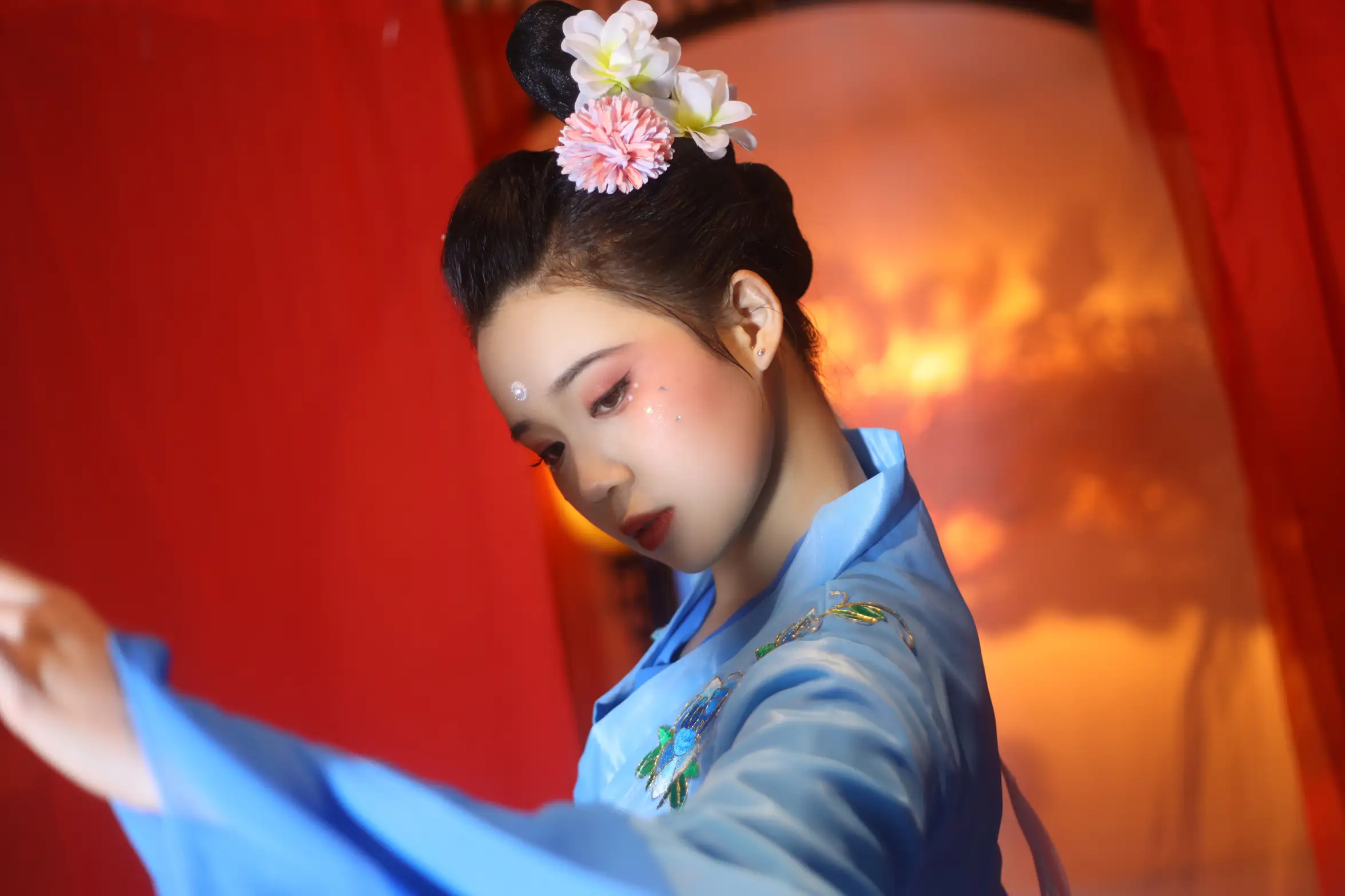 [艺图语] 2022.08.30 Vol.1824-017