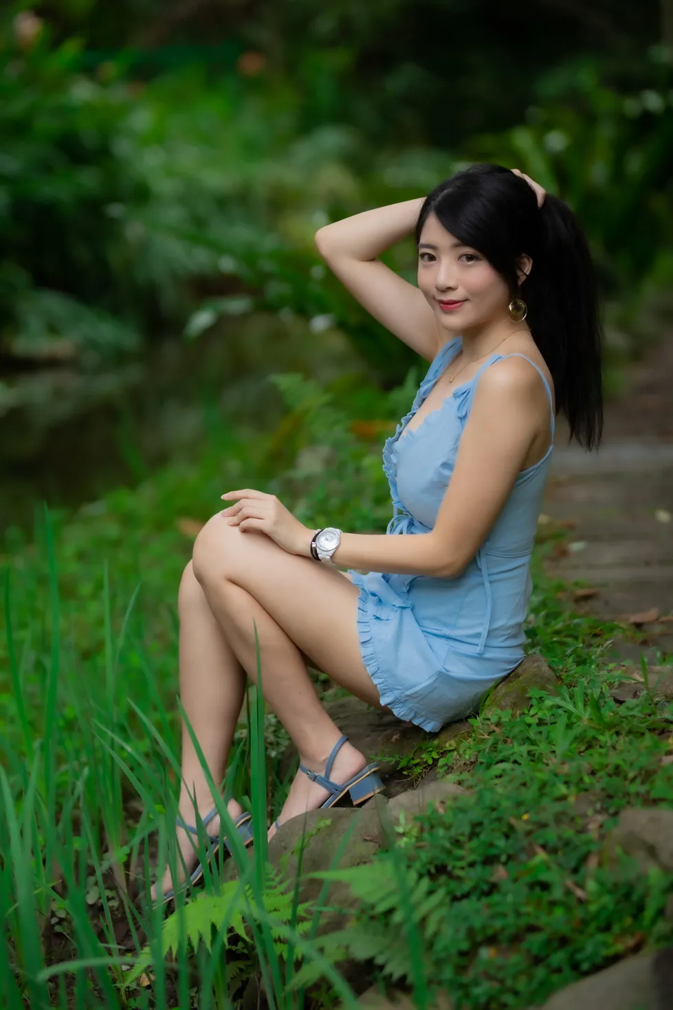 [街拍丝足] NO.170 湘芹 吊带连衣裙高跟美腿 #街拍丝足、美足#[48P]-044