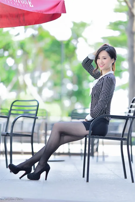 [街拍丝足] NO.026 美模 小米 新任小秘书黑丝职业装 #街拍丝足、美足#[50P]-009