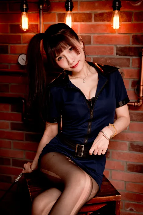 [街拍丝足] NO.116 乔乔儿 黑丝制服 #街拍丝足、美足#[52P]-034