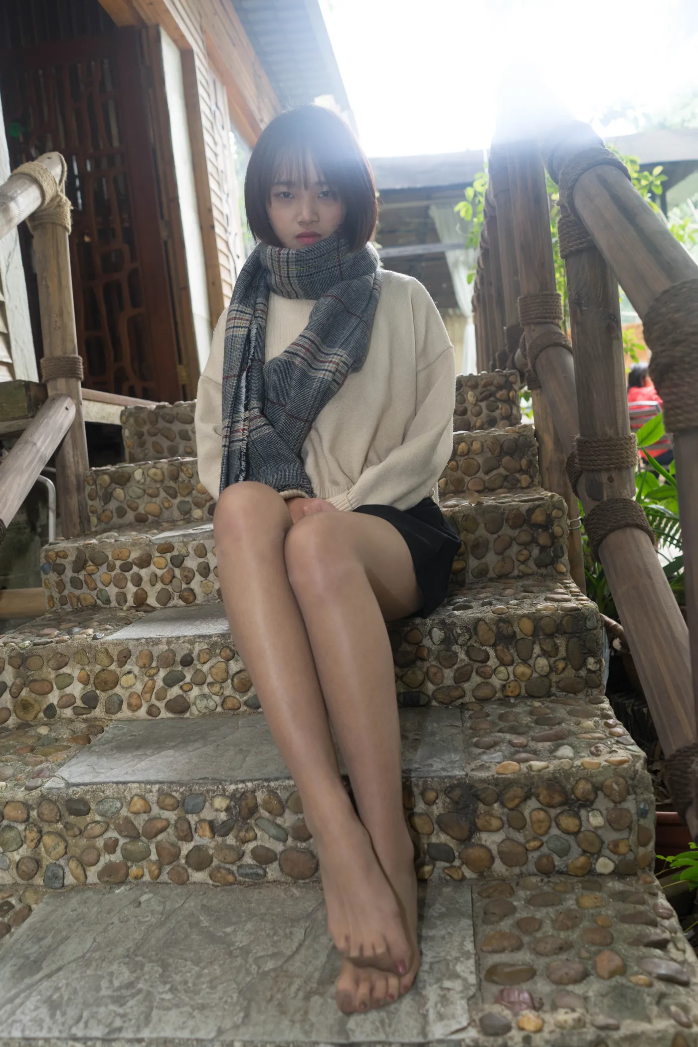 [街拍丝足] NO.001 高中妹子街边偶遇直接约拍不犹豫 #街拍丝足、美足#[109P]-093