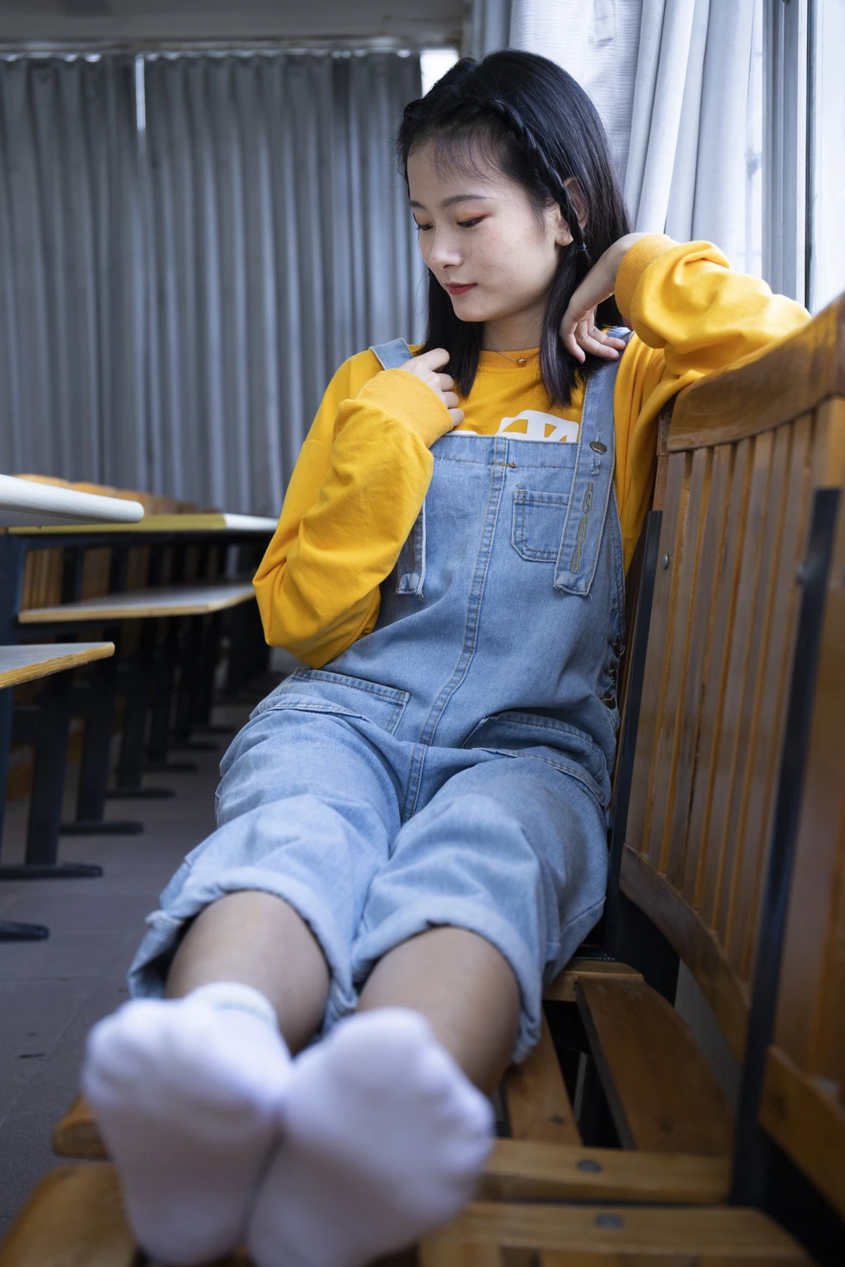 [南国足艺] NO.019 刁钻的角度 四川妹子琳琳教室秀美脚#南国足艺#[121P]-009