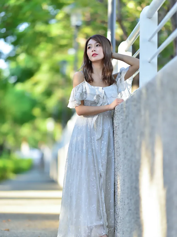 [街拍丝足] NO.200 vivi曹媛媛 吊带高衩长裙高跟美腿 #街拍丝足、美足#[113P]-047