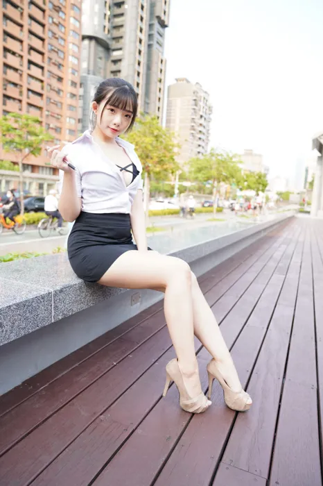 [街拍丝足] NO.078  陈家琳 OL短裙 高跟美腿外拍 #街拍丝足、美足#[100P]-077
