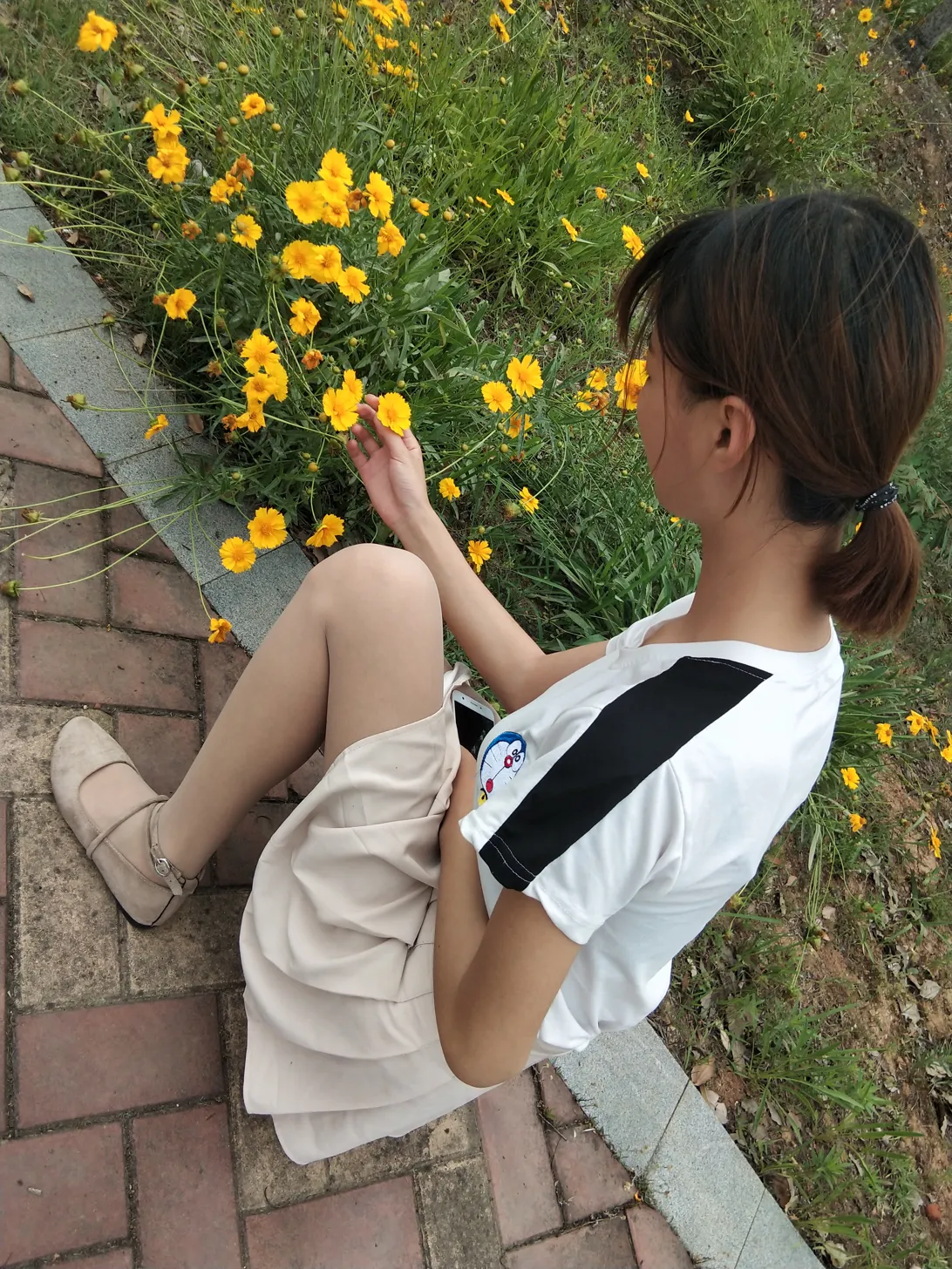[街拍丝足] NO.016 肉丝绑带平底鞋 #街拍丝足、美足#[24P]-004