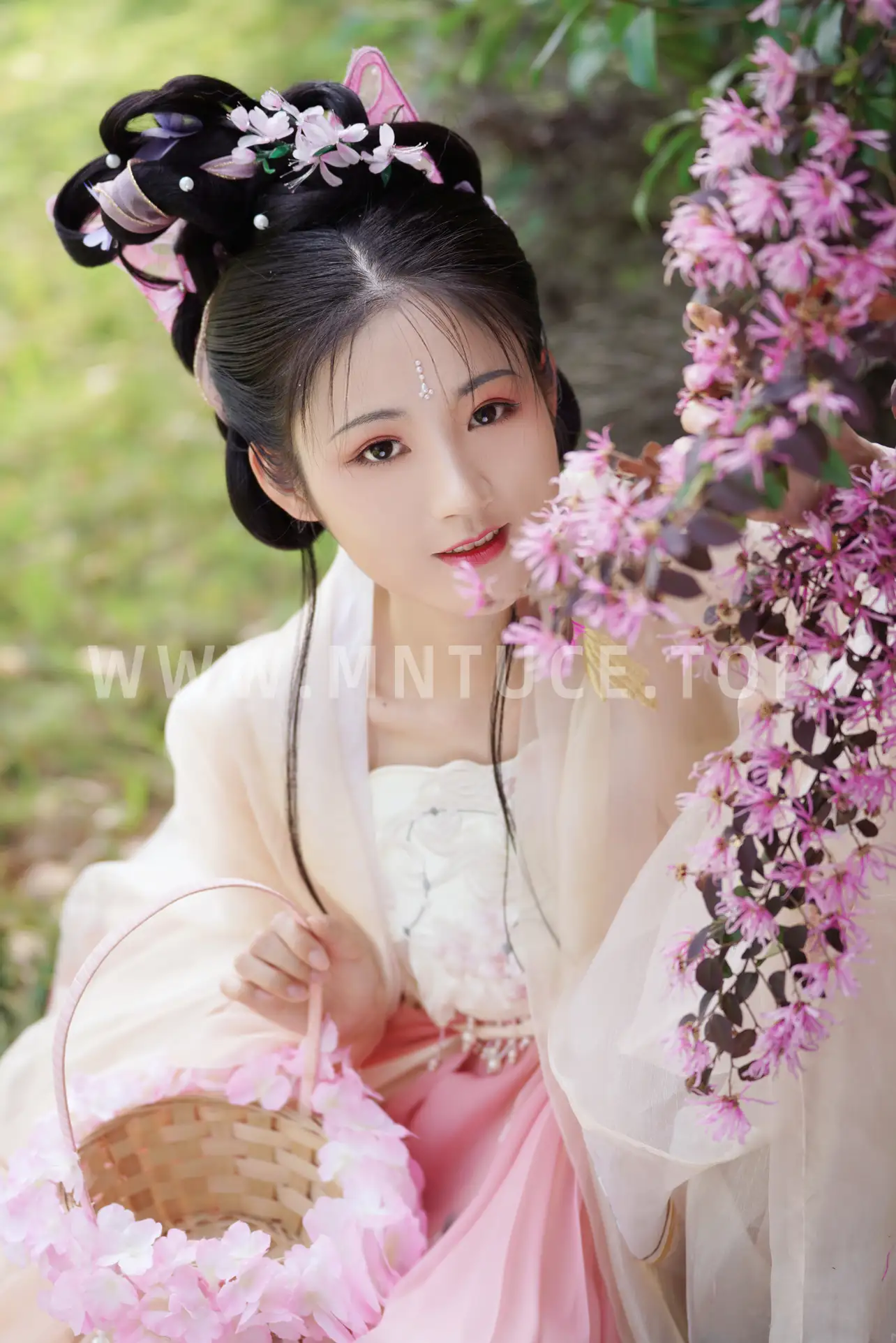 [艺图语] 2022.07.07 Vol.1404-019