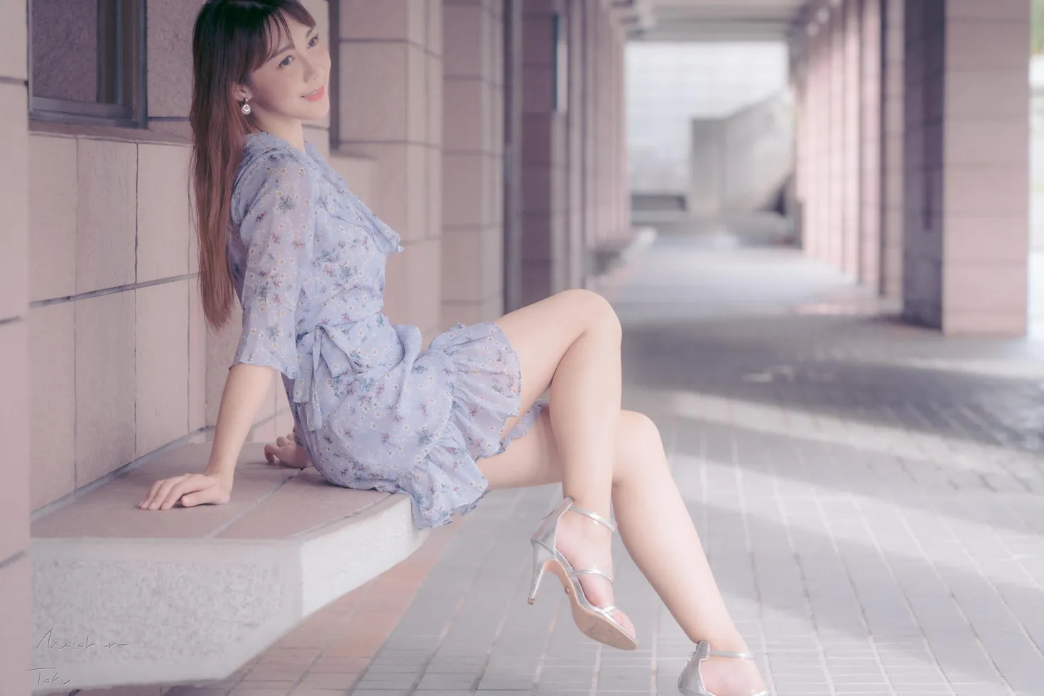 [街拍丝足] NO.197 彭璇 连衣短裙涼高美腿 #街拍丝足、美足#[58P]-049