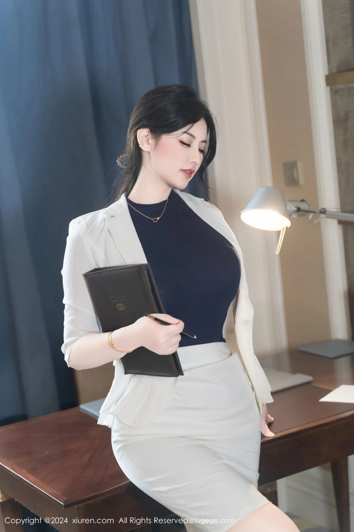 [秀人网] 2024.10.21 No.9319 诗诗kiki、秀人旗下#[98P]-029