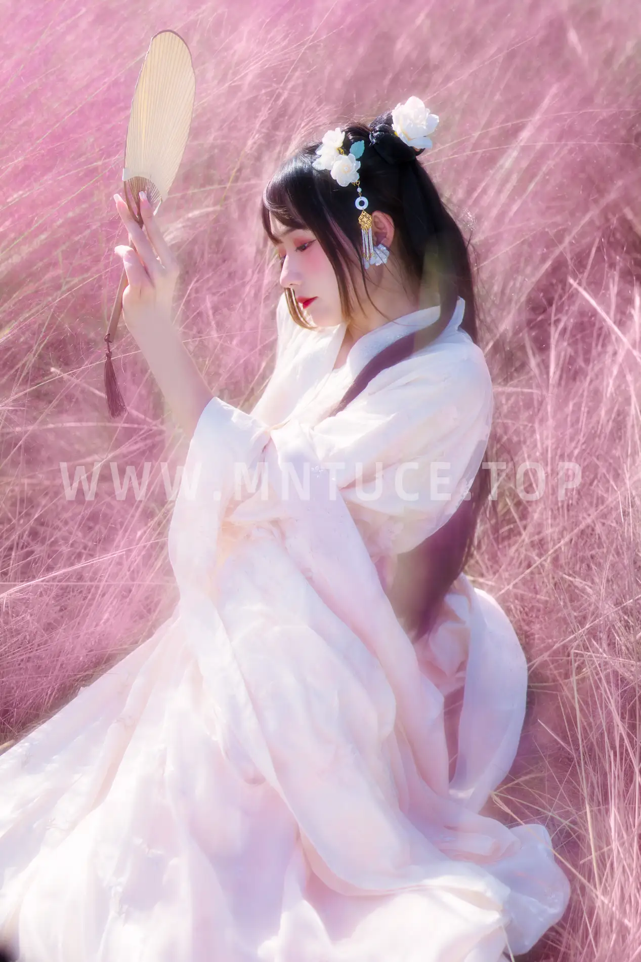 [艺图语] 2022.06.27 Vol.1302-019