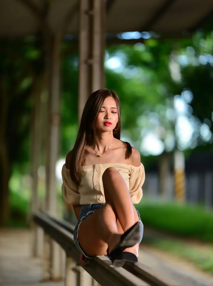 [街拍丝足] NO.203 许筱真 牛仔短裙高跟美腿 #街拍丝足、美足#[73P]-046