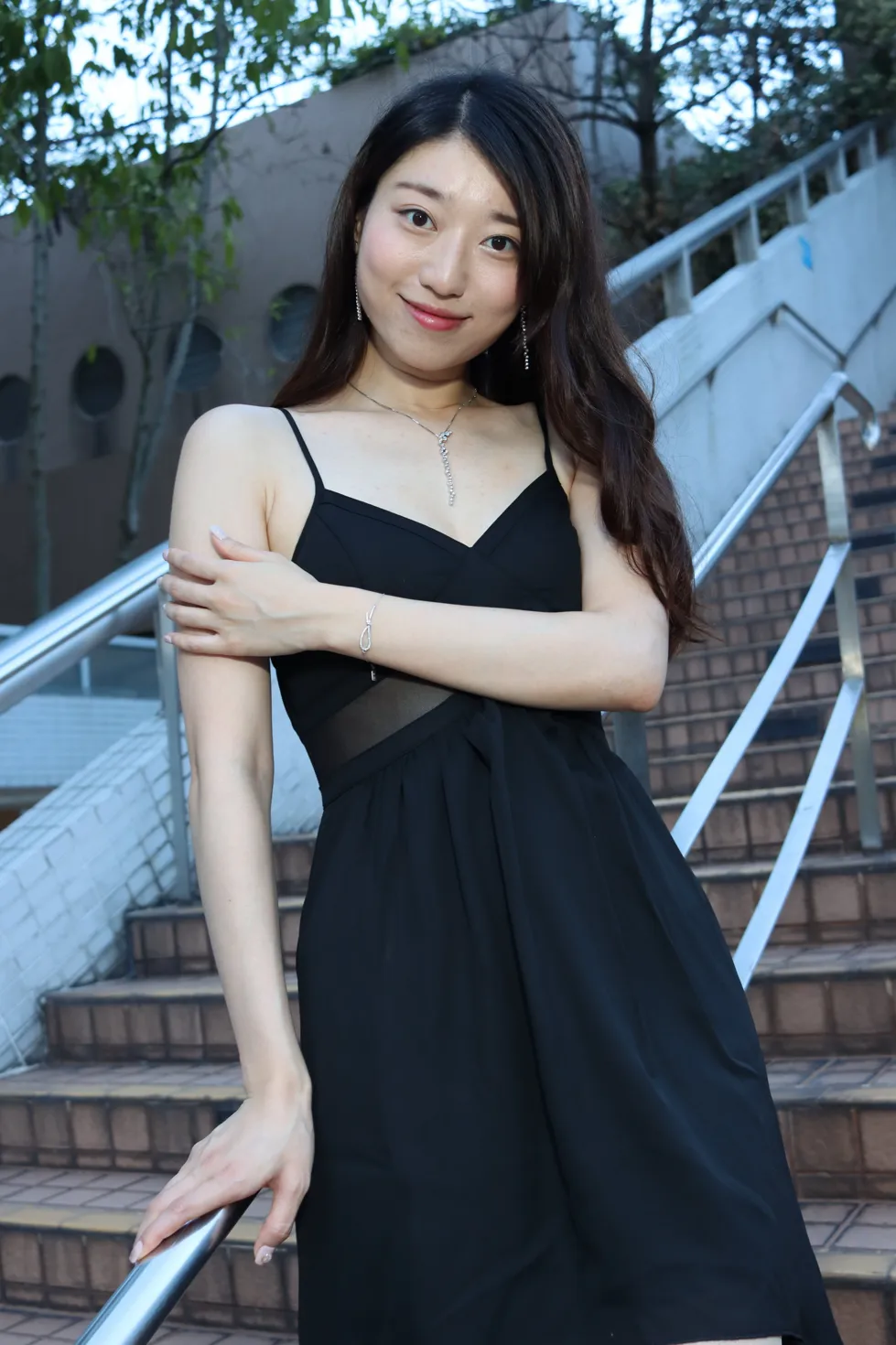 [街拍丝足] NO.106 吴小葵 公园黑色长裙 #街拍丝足、美足#[61P]-054