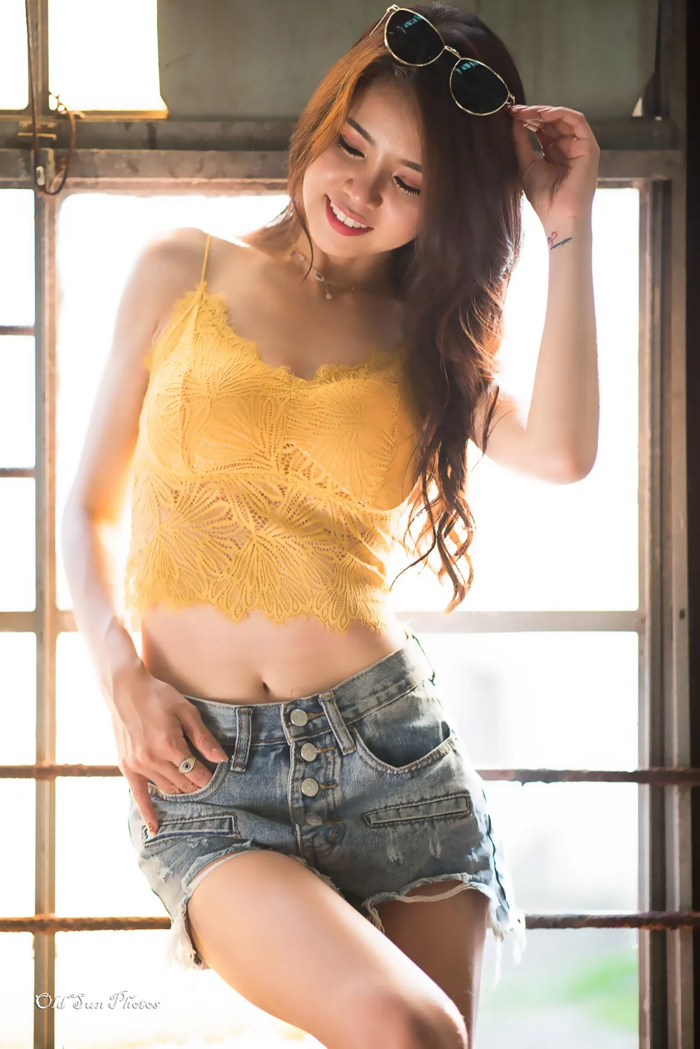 [街拍丝足] NO.192 Debby Chiu 露肚牛仔短裤高跟美腿 #街拍丝足、美足#[53P]-008