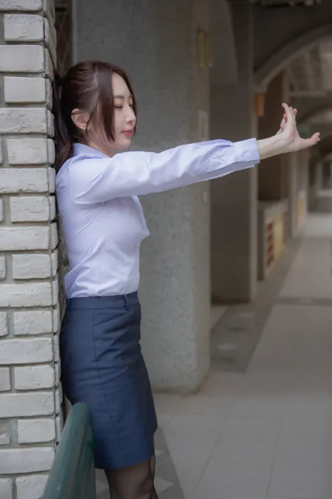 [街拍丝足] NO.164 林华 OL制服 高跟美腿外 #街拍丝足、美足#[42P]-029
