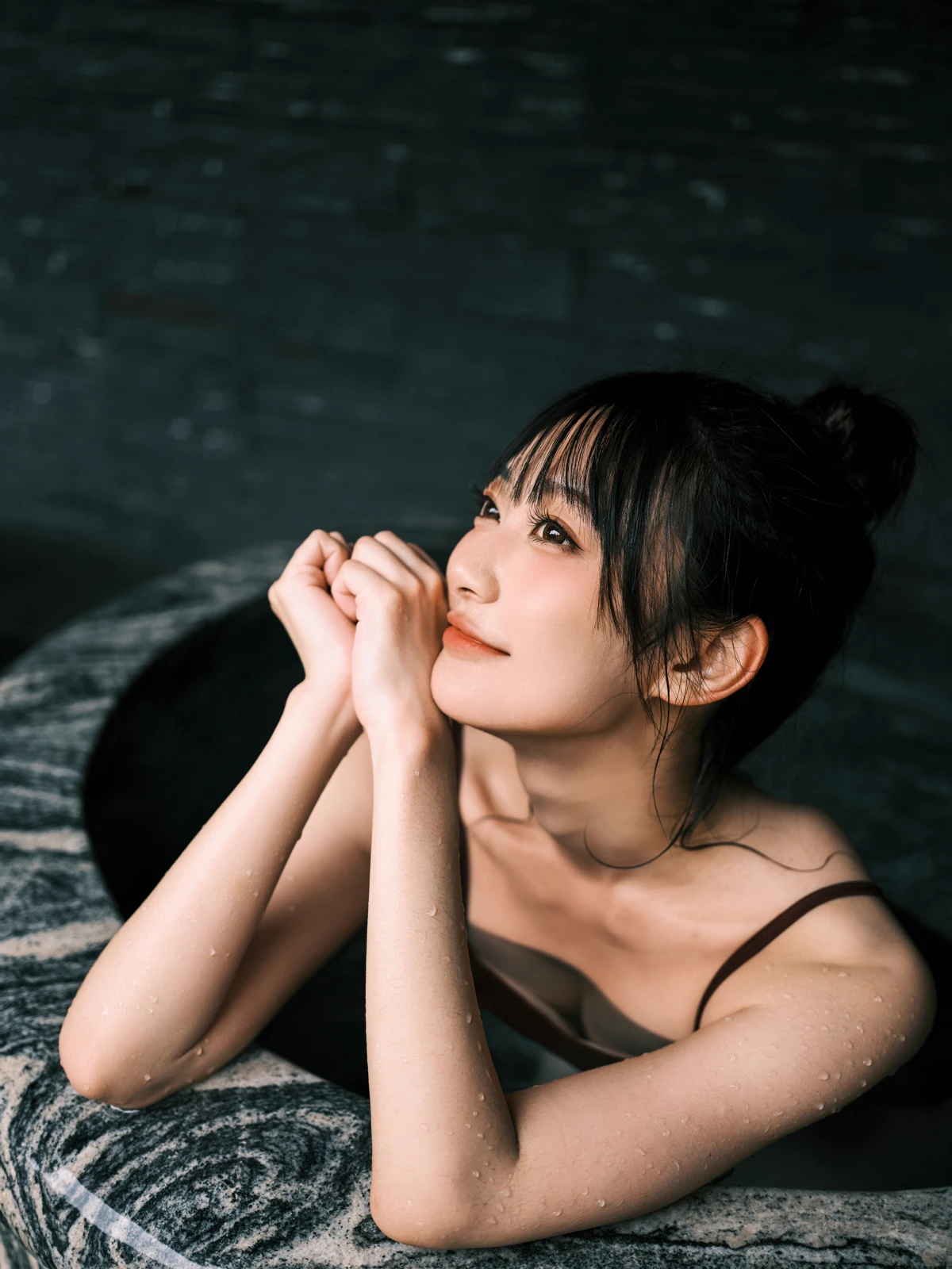 [艺图语]2023.03.09 Vol.3036 温泉红#飞鸟咕咕-#[43P]-033