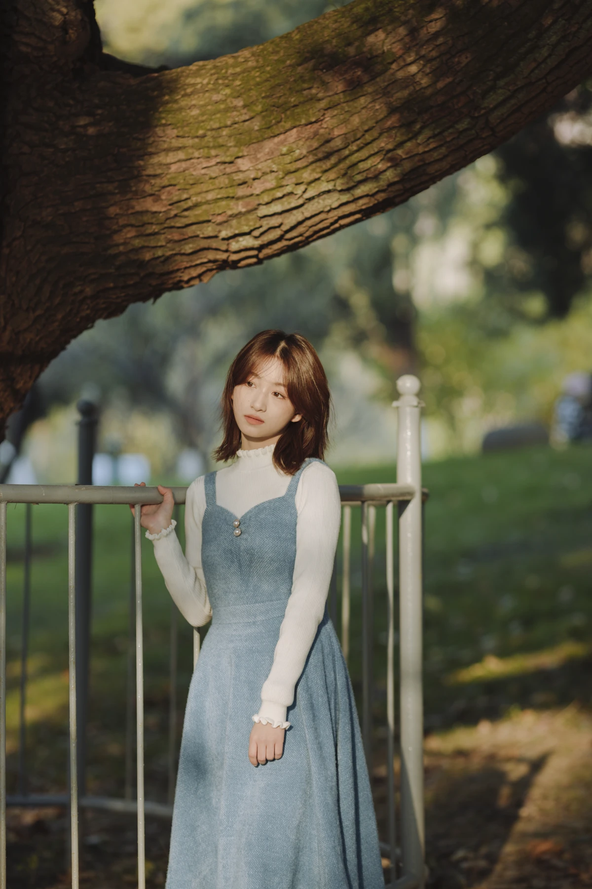[艺图语]2023.01.12 Vol.2899 树林暗光#钰儿#[28P]-023