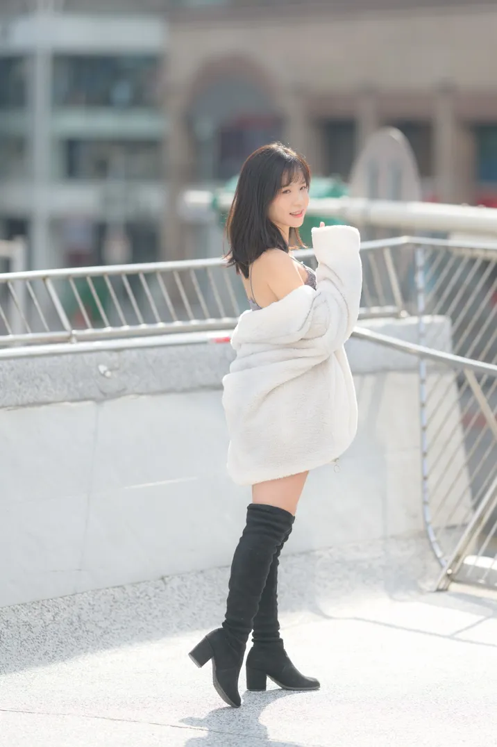[街拍丝足] NO.215 YoYo 牛仔短裤长靴 #街拍丝足、美足#[109P]-006