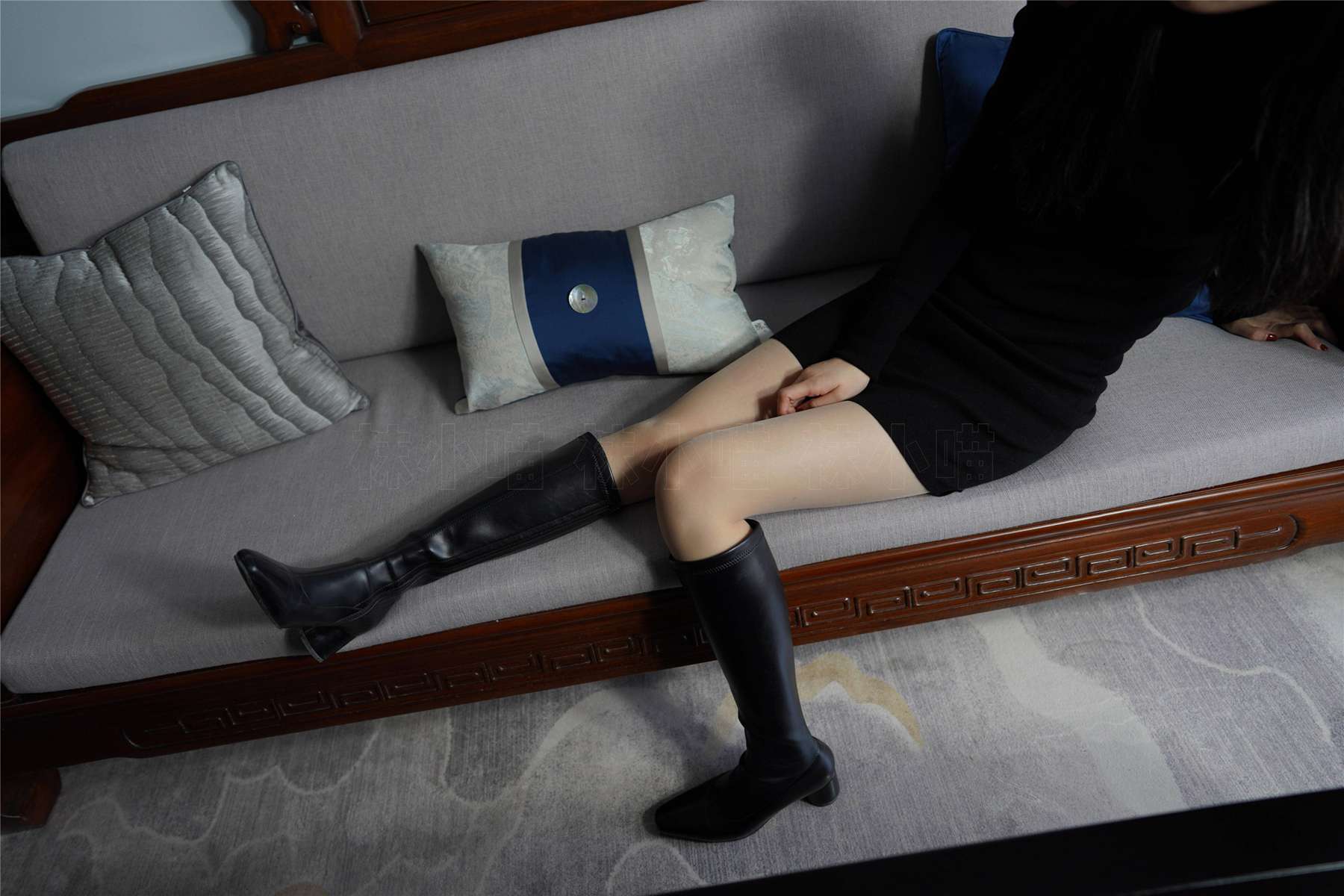 图片[27]-[kittyWawa袜小喵] KT264 《黑短裙与靴》[100P]-PicJJ